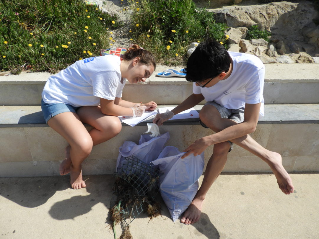 Community Action Day na Praia de São Pedro do Estoril