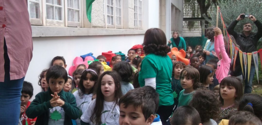 O hastear da 4.ª Bandeira Eco Escolas da EB/ Ji de Águeda