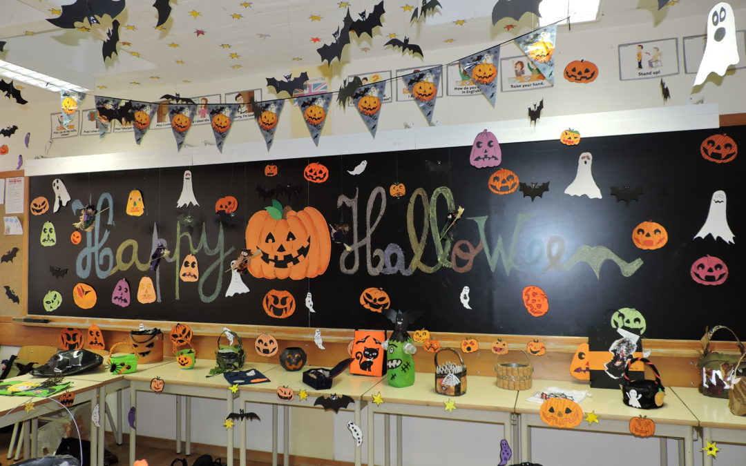 ” O melhor saquinho reciclado do Halloween”.