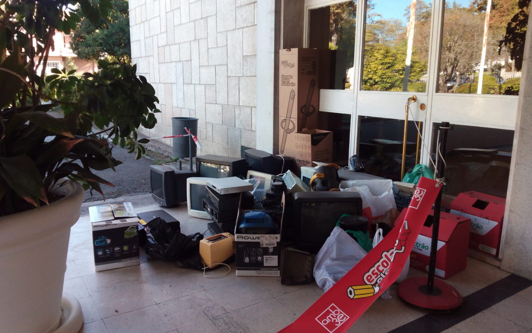 Recolha de aparelhos elétricos e pilhas usadas