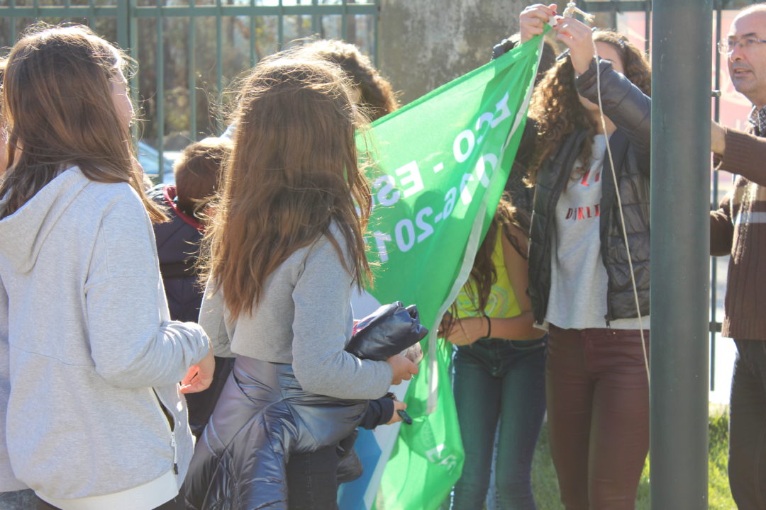 Hastear da Bandeira Verde – Eco-Escolas – Escola Básica de Rates