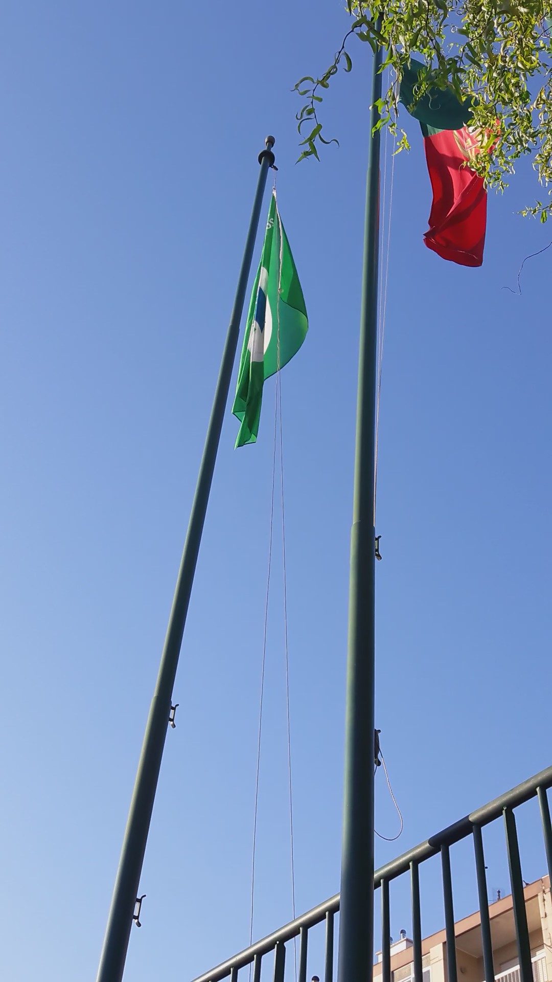 Hastear da Bandeira Verde no Dia do Agrupamento –  EB2,3 Escultor António Fernandes de Sá
