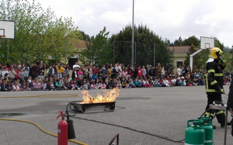 A Proteção Civil vai à Escola
