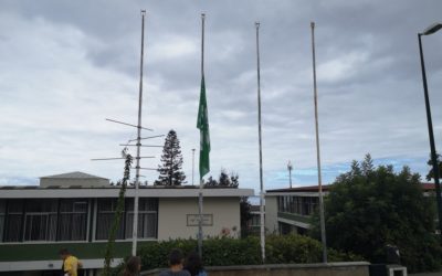 Bandeira Verde a meia haste na EBS/PE da Calheta - Pólo Calheta