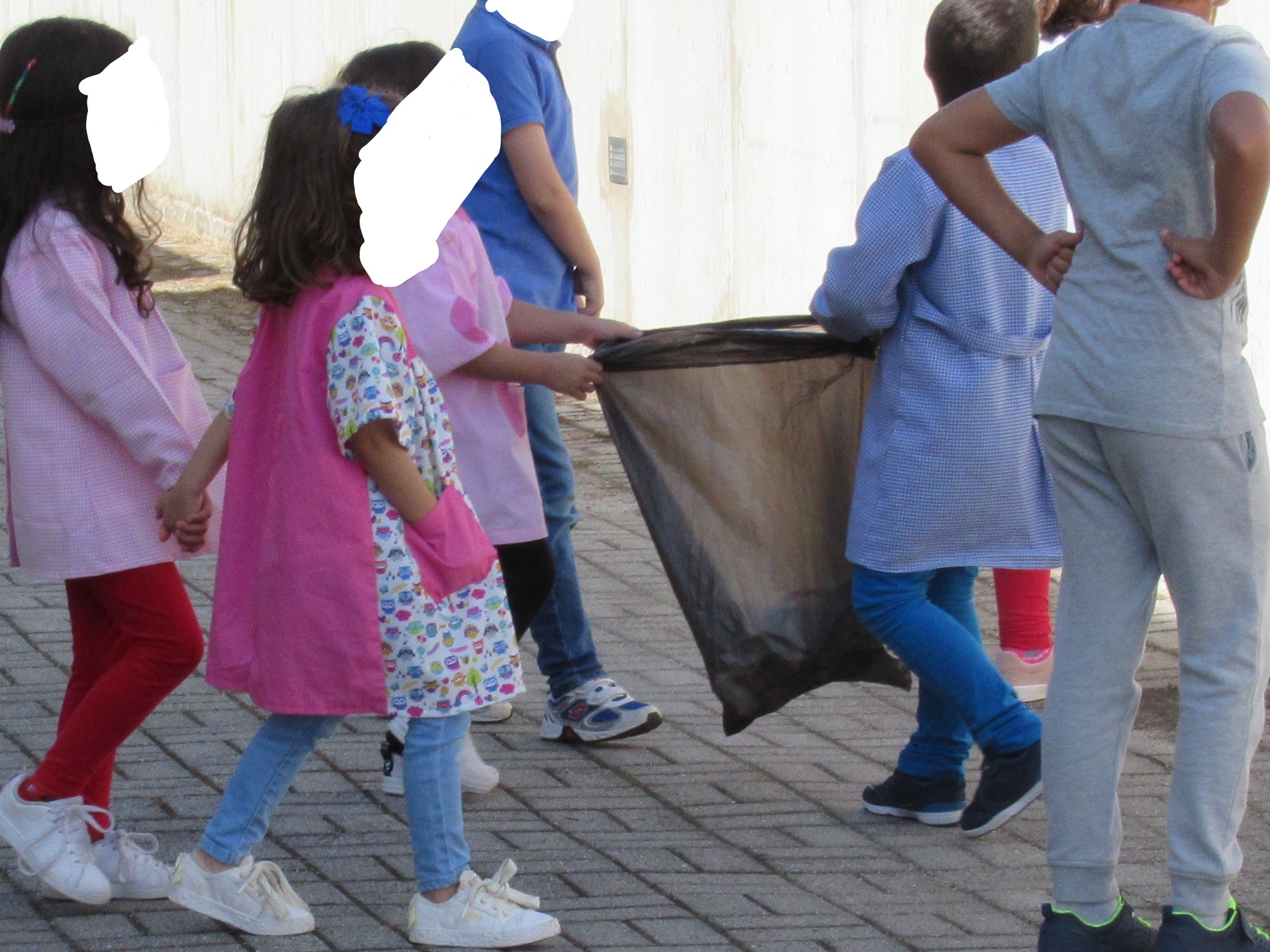Recolhe de lixo Recolhe de lixo na escola