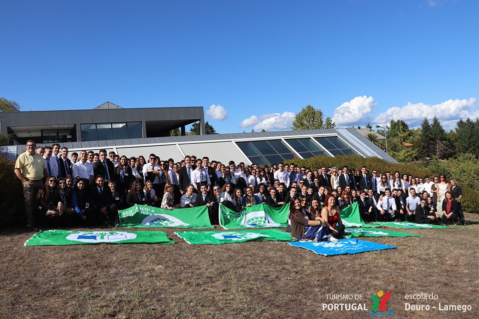 Também nós lutamos por um mundo melhor :)