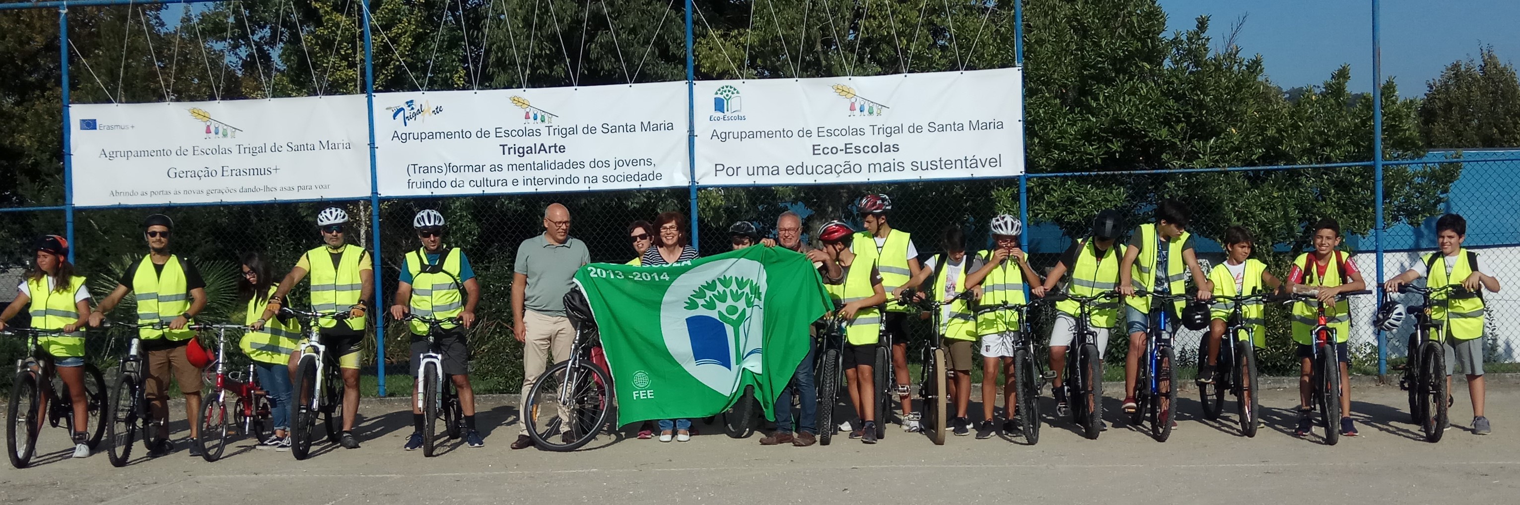 No dia 18 de setembro de tarde, alguns alunos da EScola Básica TRigal Santa Maria, deslocaram-se de bicicleta com a bandeira verde à Escola Básica de Celeirós, para passar o testemunho.