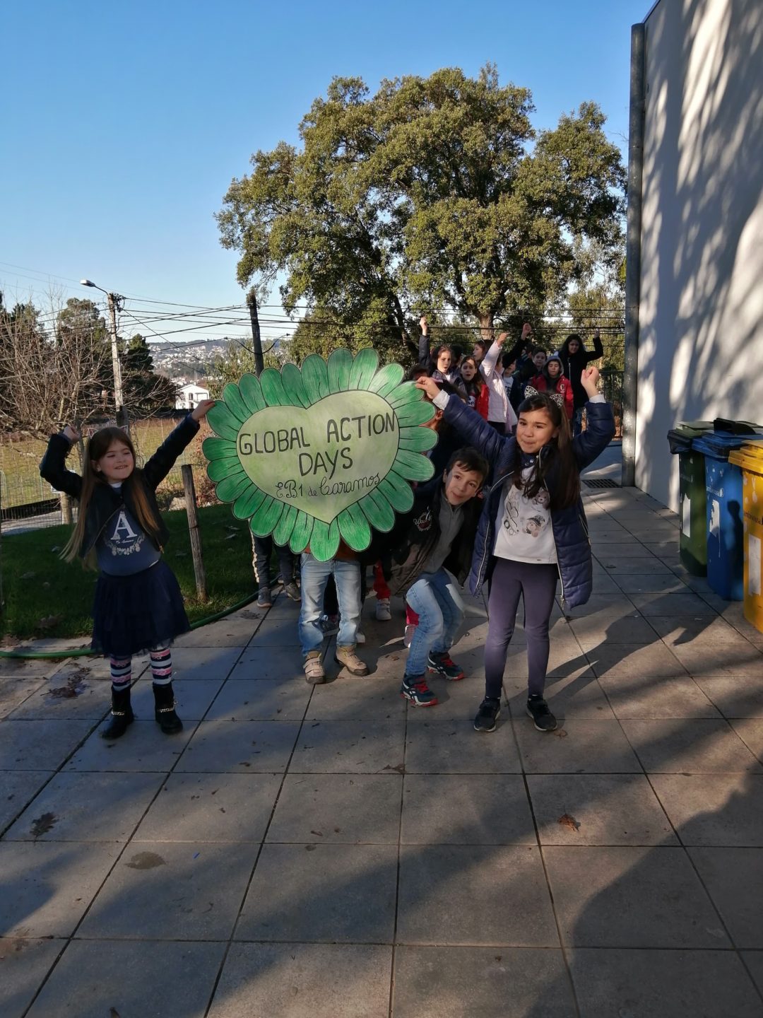 Escola Básica de Caramos faz pelo Clima!