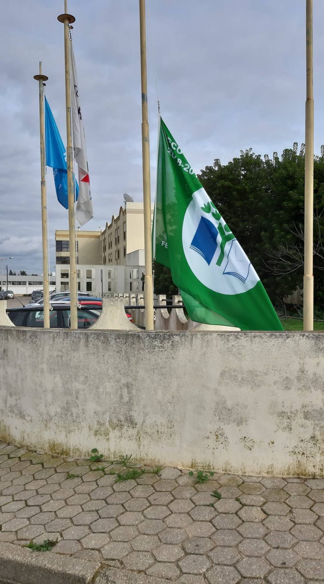 Greve Climática Mundial – Bandeira a meia haste
