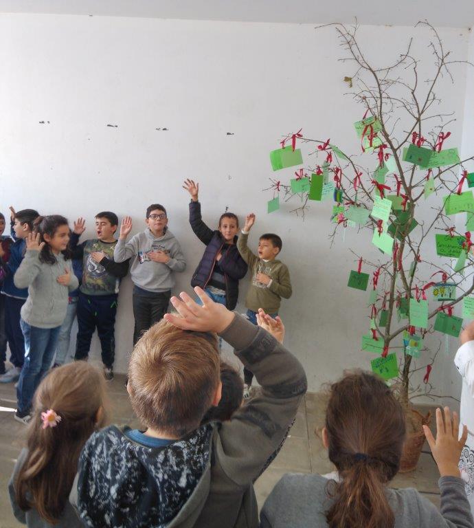 Ação de sensibilização para a comunidade escolar. “ÁRVORE DOS COMPROMISSOS” #fazpeloclima EB Macieira da Lixa