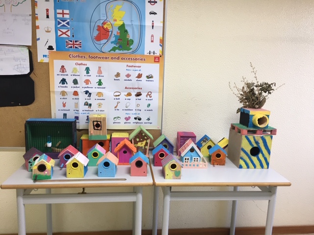 Construção de abrigos para aves a nível local, contribuindo para a biodiversidade Global!