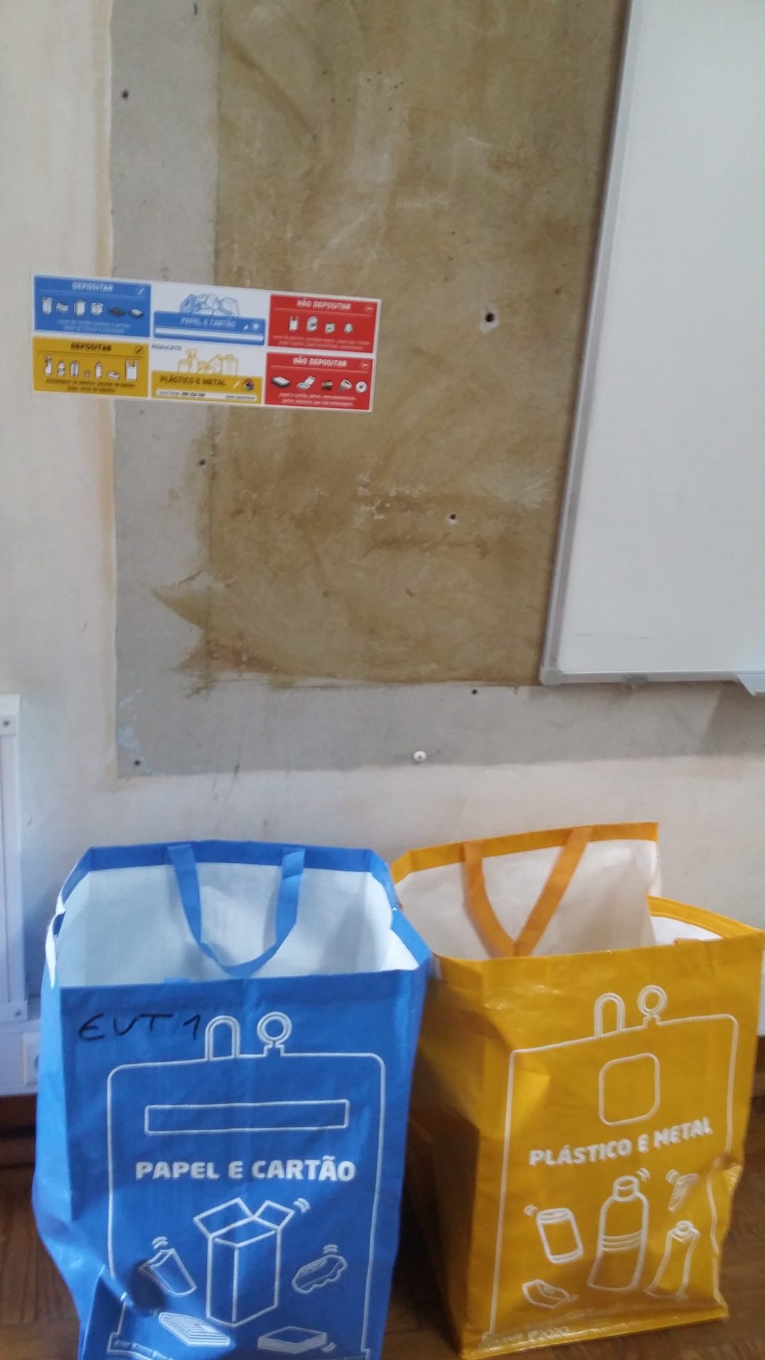 RECOLHA SELETIVA DE RESÍDUOS