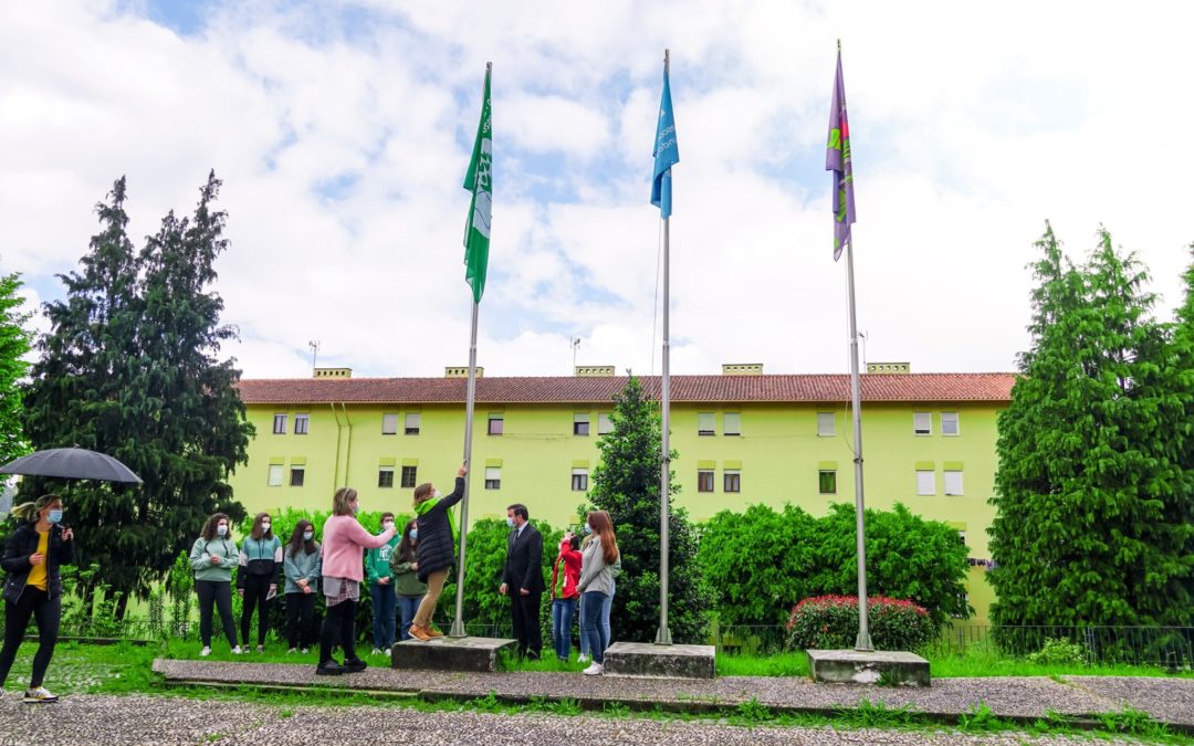 Dia Mundial da Terra: Hastear da Bandeira Verde no AESL