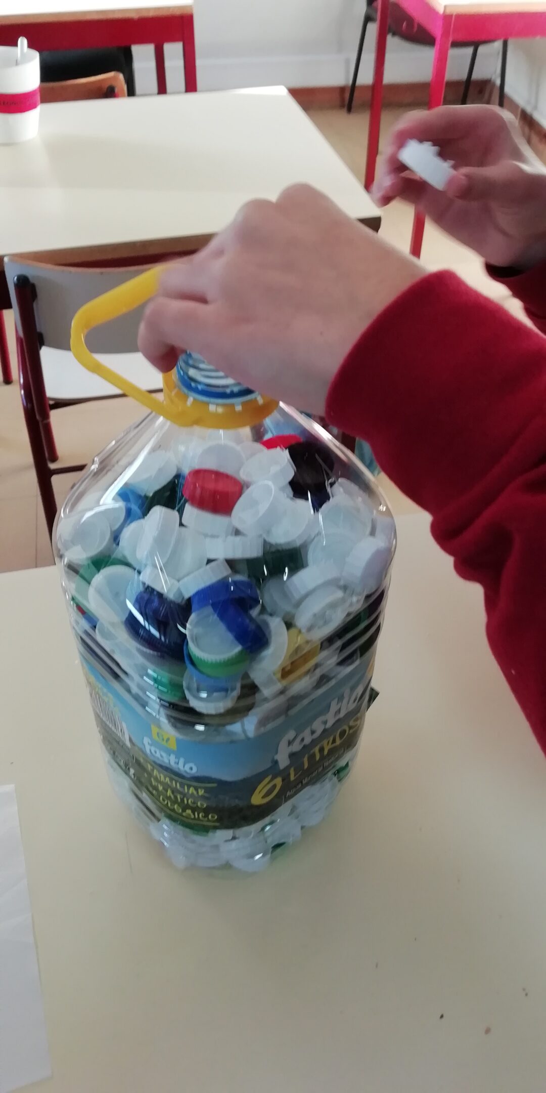 Recolha de tampinhas solidárias