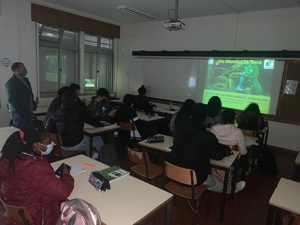 Escola Secundária Manuel Cargaleiro: Comemoração do dia Mundial da Terra.