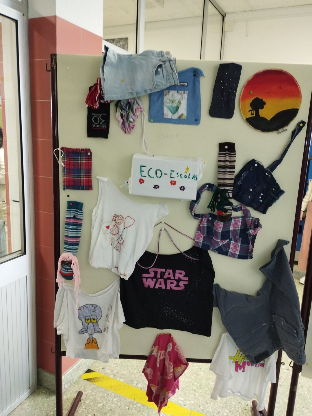 Reutilização de roupas usadas