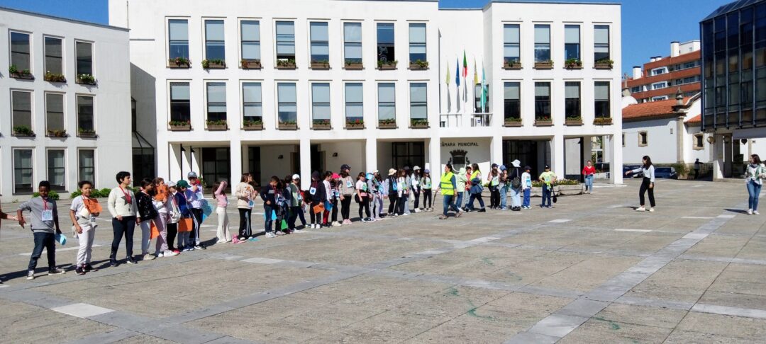 Hemisfério Humano no Largo do Município de Águeda